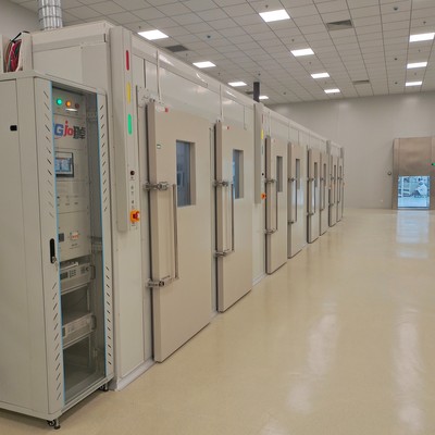 勤卓步入式恒溫恒濕環(huán)境艙工廠(chǎng)